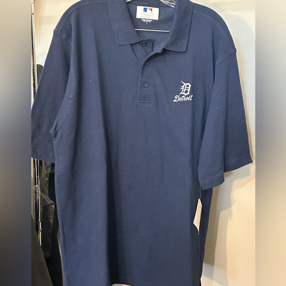 Men’s Large  Detroit Tigers Polo NWT